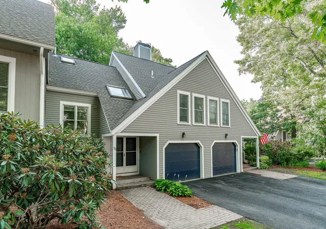 2nd image of 23 Goldfinch Ln, Nashua, NH 03062 | MLS# 5086118