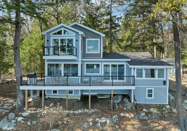 Photo 3 of Single family home for sale at 5 Fir Tree Ln, Moultonborough, NH 03254 | MLS# 5086131 | Listing updated on 2026-08-31