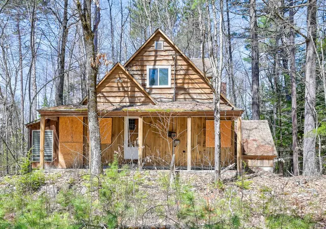 1st image of 236 Thompson Rd, Conway, NH 03860 | MLS# 5086167