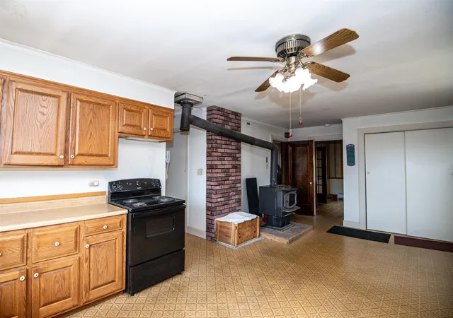 Photo 3 of Single family home for sale at 341 Tremont St, Barre, VT 05641 | MLS# 5086223 | Listing updated on 2026-09-18