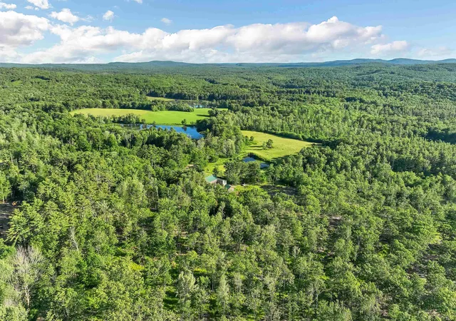 Homes for sale in Barnstead, NH | 255 John Tasker Rd, Barnstead, NH 03218 | MLS# 5086229