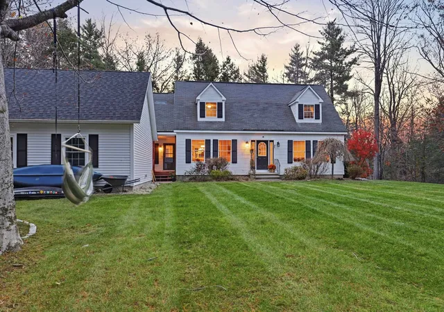 Homes for sale in Nottingham, NH | 249 Cooper Hill Rd, Nottingham, NH 03290 | MLS# 5086314