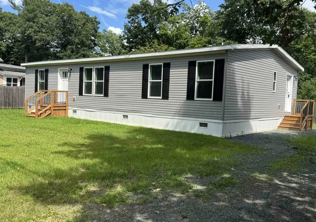 Photo 1 of Single family home for sale at 550 South Main St, Brattleboro, VT 05301 | MLS# 5086341 | Listing updated on 2026-09-08