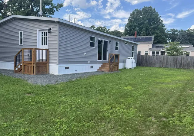 Homes for sale in Brattleboro, VT | 550 South Main St, Brattleboro, VT 05301 | MLS# 5086341