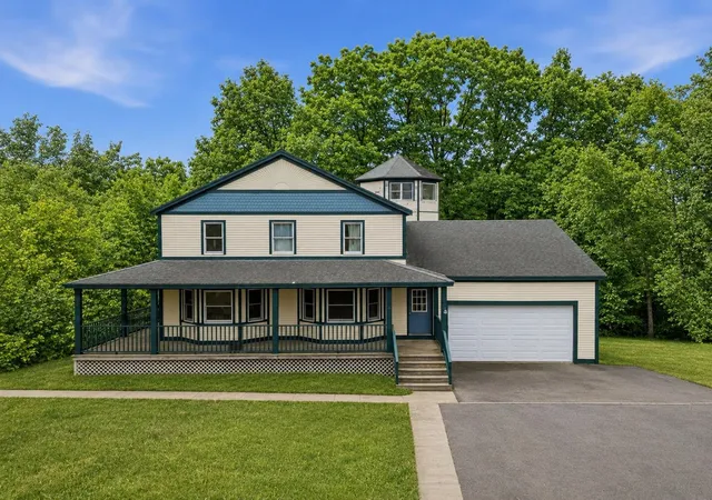 Photo 2 of Single family home for sale at 15 Moores Ln, Seabrook, NH 03874 | MLS# 5086345 | Listing updated on 2026-08-29