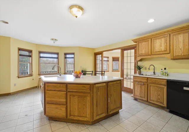 Photo 4 of Single family home for sale at 15 Moores Ln, Seabrook, NH 03874 | MLS# 5086345 | Listing updated on 2026-08-29