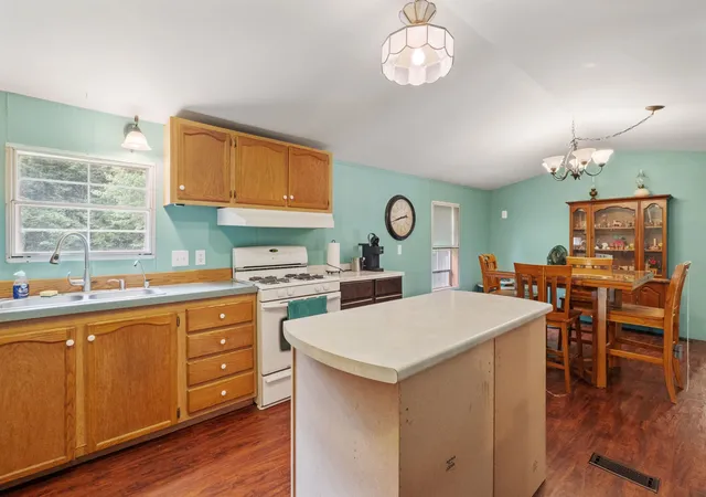 4th image of 68 Gulf Rd, Greenfield, NH 03047 | MLS# 5086380