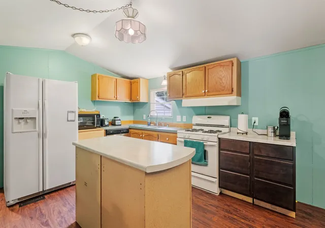 5th image of 68 Gulf Rd, Greenfield, NH 03047 | MLS# 5086380