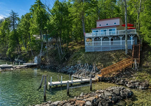 5th image of 878 Rattlesnake Is, Alton Bay, NH 03810 | MLS# 5086386