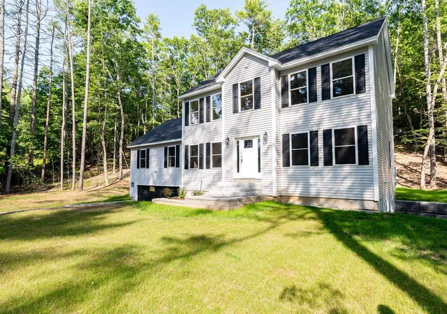 Homes for sale in Barrington, NH | 152 Brewster Rd, Barrington, NH 03825 | MLS# 5086419