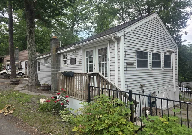 Homes for sale in Windham, NH | 1 2nd St, Windham, NH 03087 | MLS# 5086439
