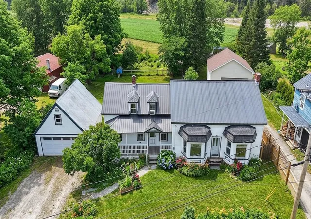 3rd image of 4804 Main Rd, Huntington, VT 05462 | MLS# 5086543