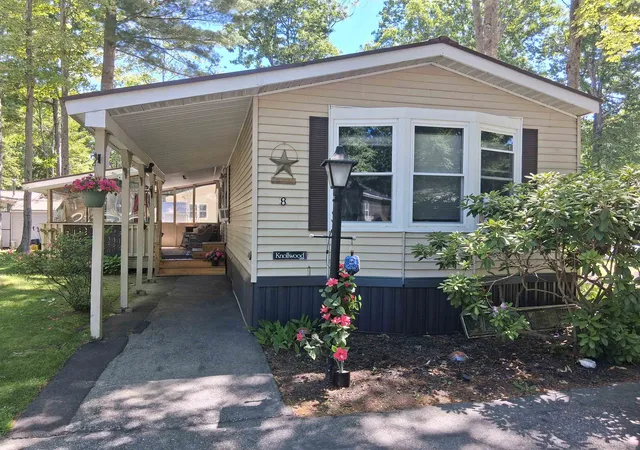 Homes for sale in Concord, NH | 8 Cheryl Dr, Concord, NH 03303 | MLS# 5086548