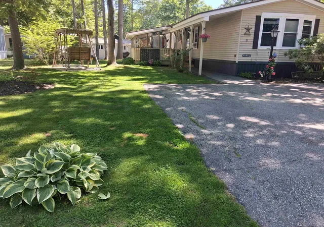 Homes for sale in Concord, NH | 8 Cheryl Dr, Concord, NH 03303 | MLS# 5086548