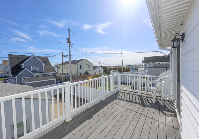Photo 3 of Sale Pending at 8 Nashua St, Seabrook, NH 03874 | MLS# 5086611 | Listing updated on 2026-09-21