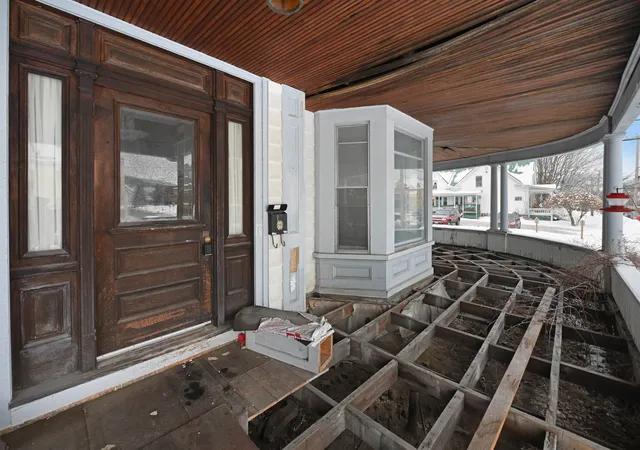 4th image of 277 Summer St, Saint Johnsbury, VT 05819 | MLS# 5086654