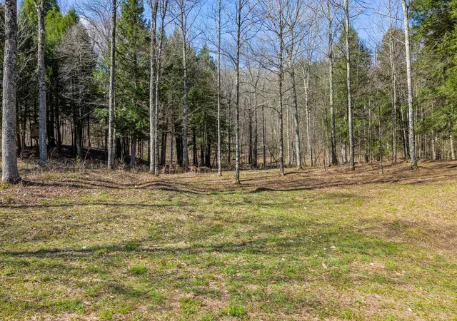 2nd image of 334 Log Cabin Dr, Pomfret, VT 05067 | MLS# 5086707