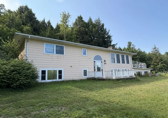Photo 3 of Single family home for sale at 69 Missionary Acres Dr, Newport, VT 05855 | MLS# 5086743 | Listing updated on 2026-09-10