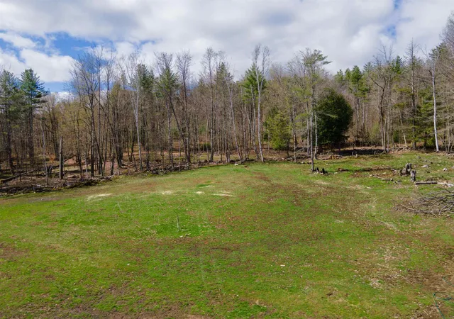 Photo 4 of Single family home for sale at 193 Croydon Turnpike, Croydon, NH 03773 | MLS# 5086781 | Listing updated on 2026-06-08
