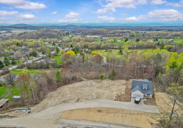 3rd image of 8 Theresa Wy, Hinesburg, VT 05461 | MLS# 5086870