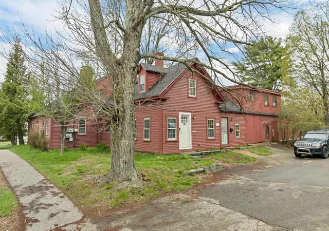 5th image of 42 Gilford Ave, Laconia, NH 03246 | MLS# 5086938