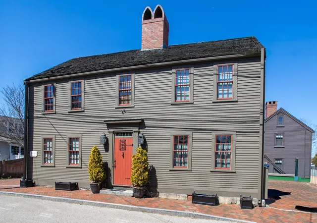2nd image of 171 Gates St, Portsmouth, NH 03801 | MLS# 5087030