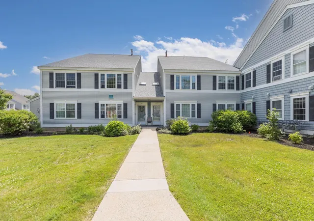 Photo 3 of Townhouse for sale at 703 Springbrook Cir, Portsmouth, NH 03801 | MLS# 5087085 | Listing updated on 2026-07-08