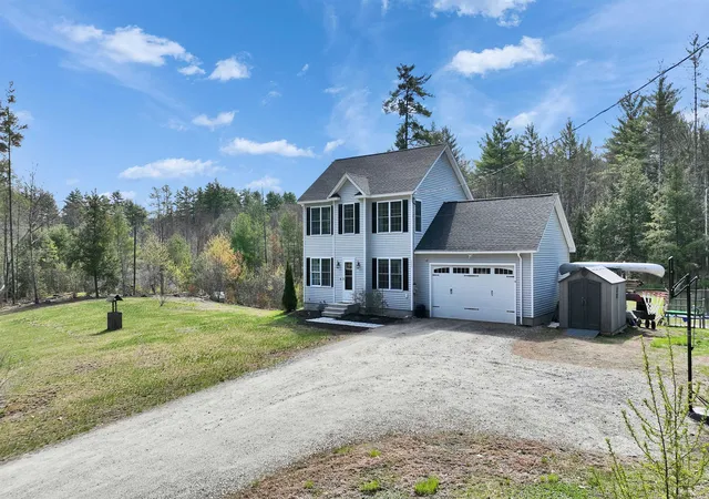 3rd image of 125 Pine Meadows Cir, Bennington, NH 03442 | MLS# 5087236