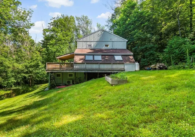 Homes for sale in Pownal, VT | 509 Thompson Pond Rd, Pownal, VT 05261 | MLS# 5087243