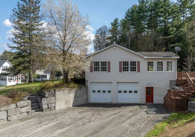Photo 3 of Single family home for sale at 1 Church St, North Springfield, VT 05150 | MLS# 5087285 | Listing updated on 2026-05-28