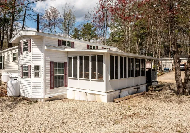 4th image of 151 Chocorua Wy, Rochester, NH 03867 | MLS# 5087332