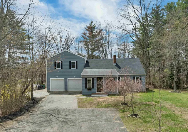 Homes for sale in Rochester, NH | 8 Beauview St, Rochester, NH 03867 | MLS# 5087392