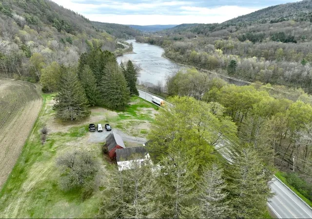 Homes for sale in Hartford, VT | 1015 Route 14, Hartford, VT 05047 | MLS# 5087473