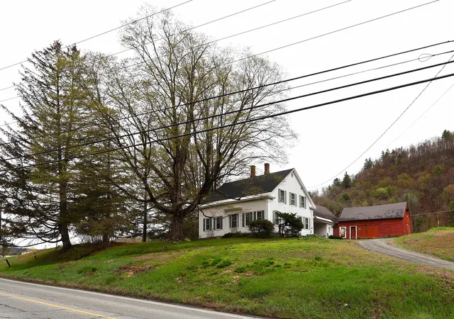Homes for sale in Hartford, VT | 1015 Route 14, Hartford, VT 05047 | MLS# 5087473