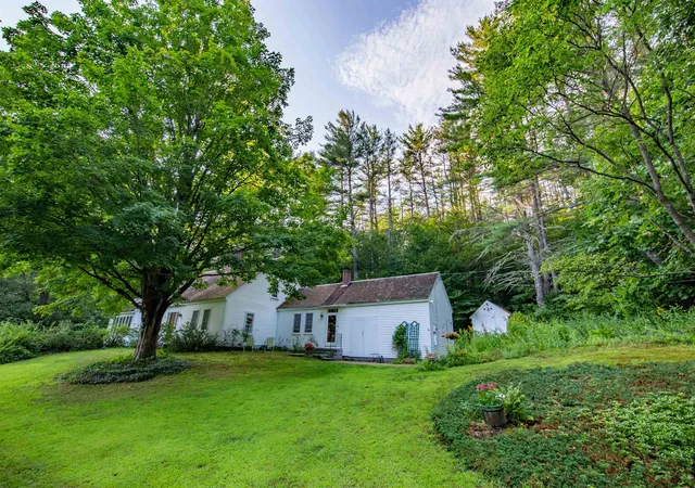 1st image of 900 Bunker Hill Rd, Tamworth, NH 03883 | MLS# 5087501