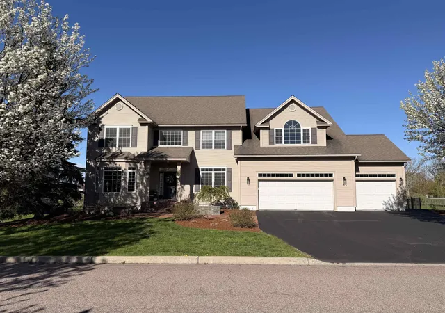 Photo 3 of Single family home for sale at 62 Crispin Dr, South Burlington, VT 05403 | MLS# 5087529 | Listing updated on 2026-05-18