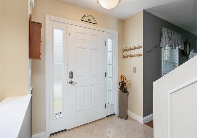 3rd image of 2 Birch Hill Dr, Nashua, NH 03063 | MLS# 5087687