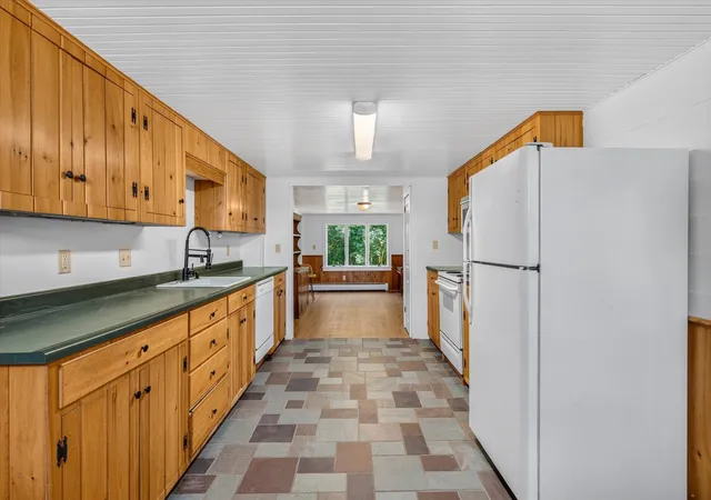 Photo 3 of Single family home for sale at 298 Furnace St, Poultney, VT 05764 | MLS# 5087787 | Listing updated on 2026-07-08