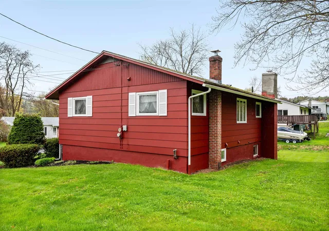 Homes for sale in Barre Town, VT | 11 Ledge Dr, Barre Town, VT 05641 | MLS# 5087805