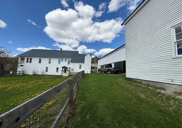 3rd image of 374 Corinth-Topsham Rd, Topsham, VT 05076 | MLS# 5087839