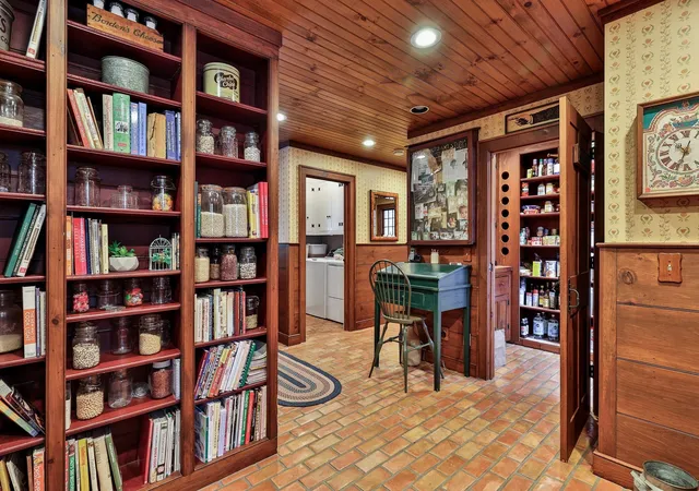 Photo 4 of Single family home for sale at 1302 Popple Dungeon Rd, Chester, VT 05143 | MLS# 5087874 | Listing updated on 2026-09-18