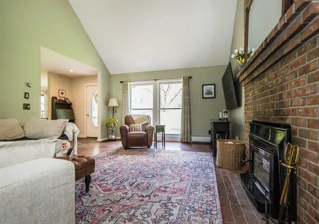 Homes for sale in Manchester, VT | 184 Westview Ests, Manchester, VT 05255 | MLS# 5087878