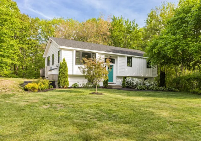 Photo 1 of Single family home for sale at 29 Frontier St, Rye, NH 03870 | MLS# 5087894 | Listing updated on 2026-07-15