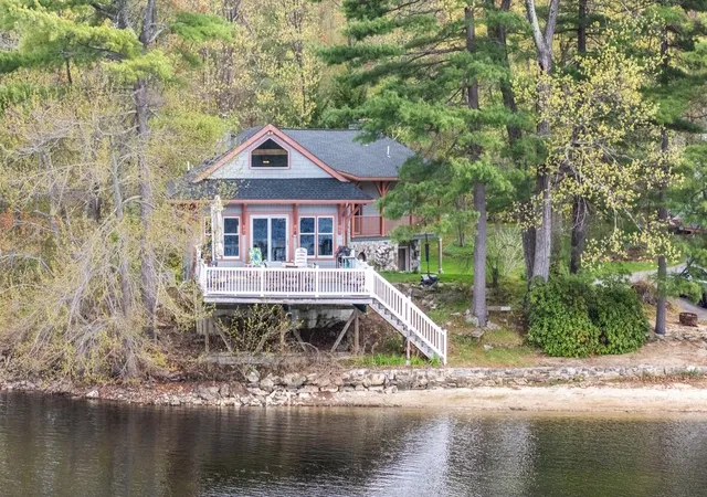 2nd image of 21 Hinds Ln, Pelham, NH 03076 | MLS# 5087915