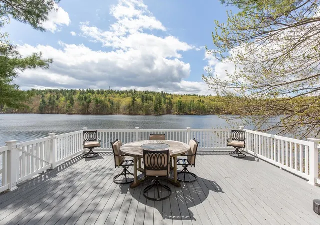 3rd image of 21 Hinds Ln, Pelham, NH 03076 | MLS# 5087915