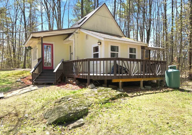 Photo 2 of Single family home for sale at 101 Canterbury Shore Dr, Canterbury, NH 03224 | MLS# 5087939 | Listing updated on 2026-07-07