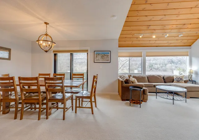 Photo 4 of Townhouse for sale at 8 Highwood Rd #Unit 2, Lincoln, NH 03251 | MLS# 5087969 | Listing updated on 2026-10-02