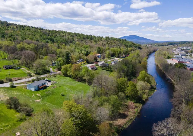 Homes for sale in Claremont, NH | 264 Chestnut St, Claremont, NH 03743 | MLS# 5088001