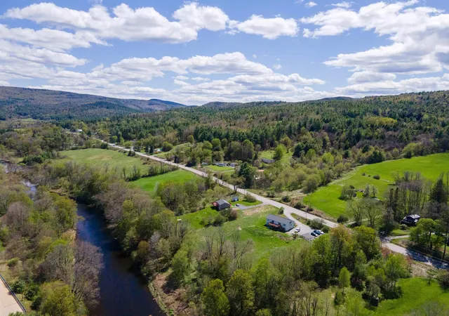 Homes for sale in Claremont, NH | 264 Chestnut St, Claremont, NH 03743 | MLS# 5088001