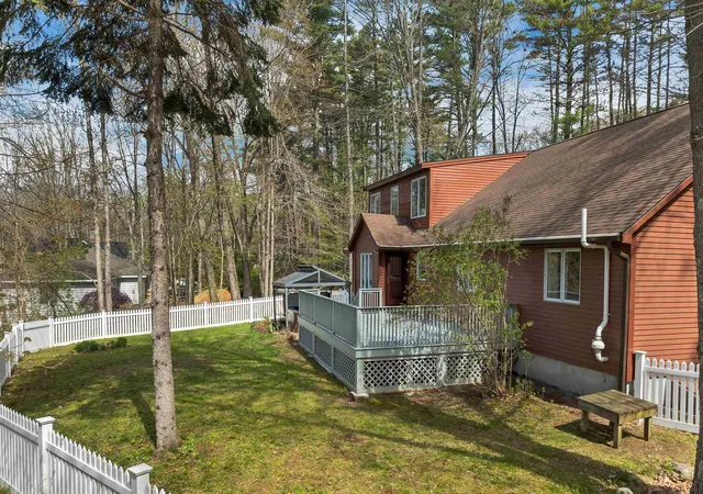 Homes for sale in Wolfeboro, NH | 35 Robin Acres Dr, Wolfeboro, NH 03894 | MLS# 5088015